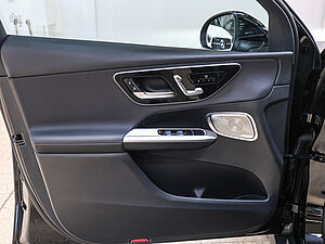 Mercedes-Benz GLC 220 d 4M Avantgarde Advanced Plus 28 navigation