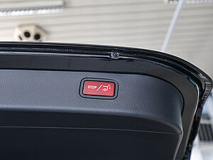 Mercedes-Benz C 200 T AMG Sport Advanced 19" 31 navigation