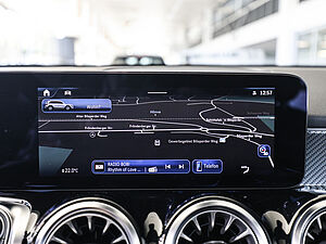 Mercedes-Benz GLB 250 4M AMG Sport Advanced Plus 12 navigation