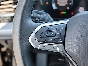 Volkswagen Passat Variant Business 1,5 l eTSI DSG 22 navigation
