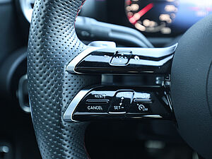 Mercedes-Benz CLA 250 e AMG Line 27 navigation