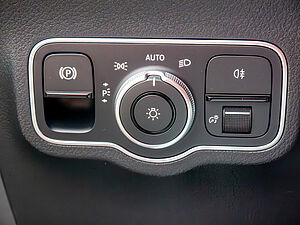 Mercedes-Benz GLA 180 Edition AMG Line 22 navigation