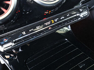 Mercedes-Benz A 250 4M AMG Sport Advanced Plus 14 navigation