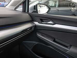 Volkswagen Golf VIII Life 1,0 l TSI 22 navigation