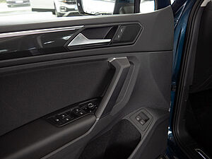 Volkswagen Tiguan Elegance 1,4 TSI eHybrid DSG 32 navigation