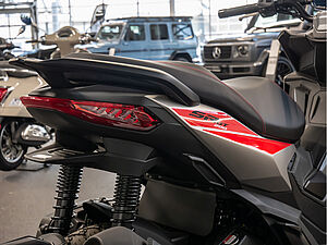 Aprilia SR 125 SR GT 200 ABS 10 navigation