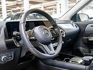 Mercedes-Benz GLA 250 e Style 20 navigation
