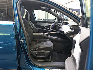 Peugeot 3008 GT HYBRID 145 e-DSC6 2 navigation