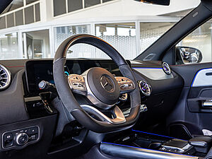 Mercedes-Benz EQA 250 AMG Line 19 navigation