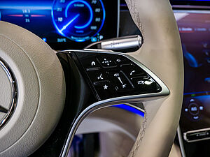 Mercedes-Benz EQS 450+ AMG Line 14 navigation
