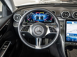 Mercedes-Benz C 300 T Avantgarde 9 navigation