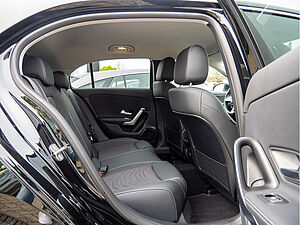 Mercedes-Benz A 180 Progressive Advanced 4 navigation