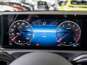 Mercedes-Benz CLA 200 SB AMG Sport Premium 15 navigation