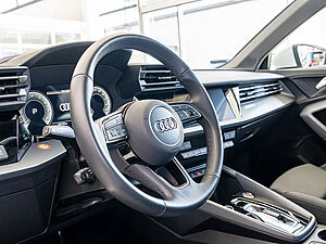 Audi A3 Limousine S line 35 TFSI S tronic 19 navigation