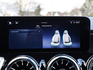 Mercedes-Benz GLB 220 d 4M AMG Sport 12 navigation