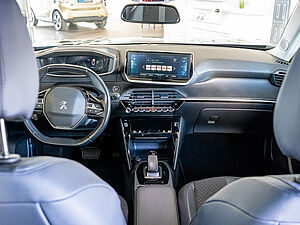 Peugeot 2008 e-Allure Elektromotor 136 6 navigation