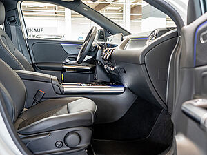 Mercedes-Benz GLA 180 Progressive Advanced Plus 2 navigation