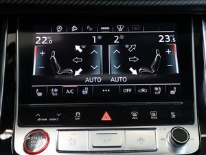 Audi RS Q8 4.0 TFSI quattro AHK Standhz. LED HUD N 16 navigation