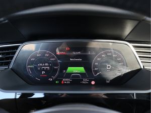 Audi e-tron 50 Sportback quattro 22 navigation