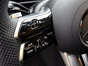 Mercedes-Benz GLC 200 4M AMG Line 27 navigation