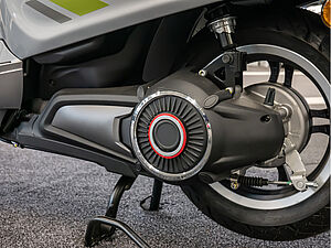 Vespa Primavera Elettrica 70 TECH 12 navigation