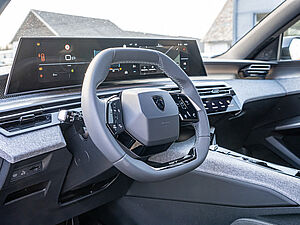 Peugeot 3008 GT HYBRID 136 e-DSC6 18 navigation