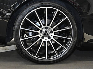 Mercedes-Benz E 220 d Coupé AMG Line 8 navigation