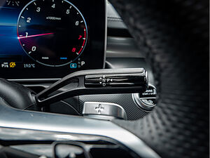 Mercedes-Benz C 300 AMG Sport Advanced Plus 17 navigation