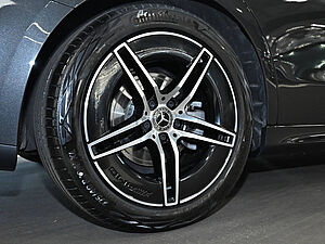Mercedes-Benz E 220 T d AMG Line 8 navigation