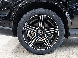 Mercedes-Benz GLC 220 GLC 220d 4M Edition AMG Line 5 navigation