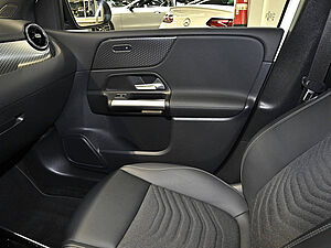 Mercedes-Benz B 200 Progressive 15 navigation