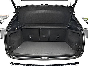 Mercedes-Benz GLA 200 AMG Line 27 navigation