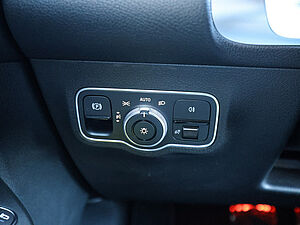 Mercedes-Benz GLB 200 GLB 200d AMG Line 28 navigation