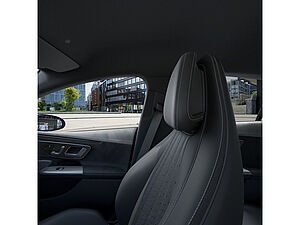 Mercedes-Benz EQE 350 4M AMG Sport Premium 17 navigation
