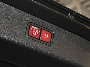 Mercedes-Benz E 220 d 4M T AMG Sport Premium Superscreen 31 navigation