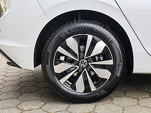 Volkswagen Golf VIII Goal 2,0 l TDI DSG 8 navigation