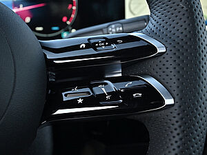 Mercedes-Benz CLA 180 Coupé AMG Line 16 navigation