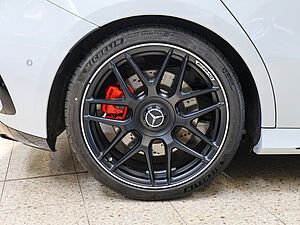 Mercedes-Benz A 45 AMG S 4M+ Aero 5 navigation