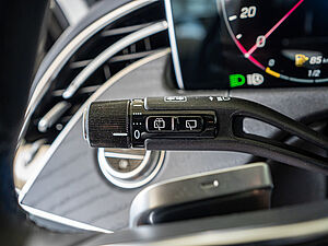 Mercedes-Benz E 300 e T Avantgarde Advanced Plus 17 navigation