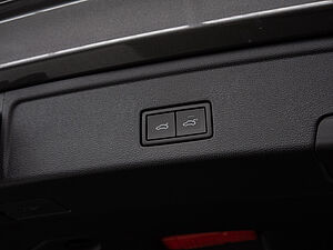 Volkswagen Touareg Elegance 3.0 TDI 4M 32 navigation
