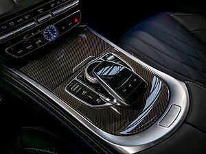 Mercedes-Benz G 63 AMG Grand Edition 15 navigation