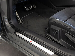 Audi A6 Avant S line 40 TDI S tronic 31 navigation