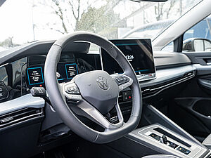 Volkswagen Golf VIII Goal 2,0 l TDI DSG 22 navigation