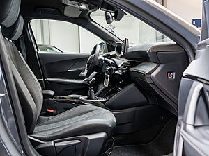 Peugeot 2008 Allure PureTech 100 2 navigation