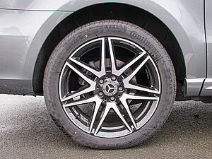 Mercedes-Benz V 300 d EXCLUSIVE EDITION Lang 9 navigation