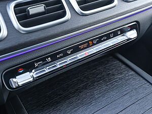 Mercedes-Benz GLE 350 de 4M AMG 15 navigation