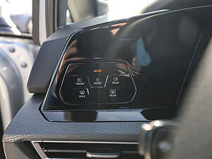 Volkswagen Golf VIII GTI DSG 31 navigation