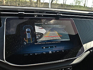 Mercedes-Benz E 220 d T AMG Line 12 navigation