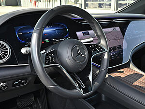 Mercedes-Benz EQS 580 4M AMG Line 28 navigation