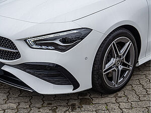 Mercedes-Benz CLA 200 d Coupé AMG Sport Premium 29 navigation